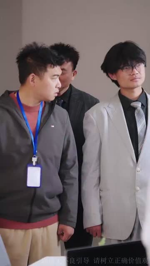 港城晚歌丨70集高清短剧无广告观看