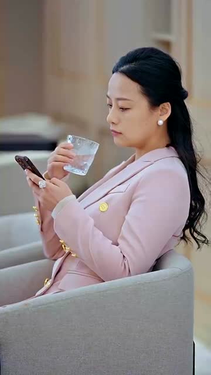 沈总别装了，你夫人也是大佬丨86集短剧全集随心享看