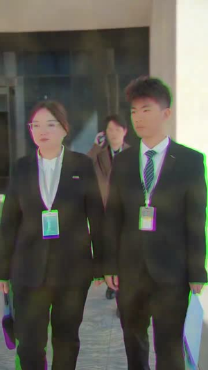 重生后师兄带仔宠我上天丨66集高清短剧随时享