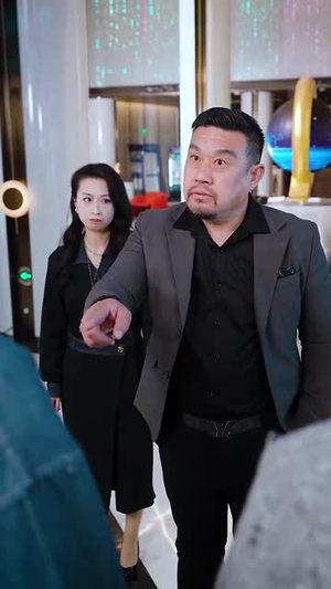 天降财神爷丨71集短剧网页版全集畅享