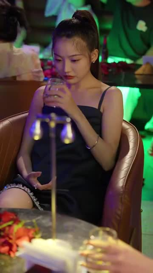美人漩涡丨30集全集短剧任意观看