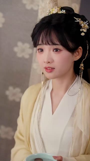 卿与日月丨全集短剧在线免费观看