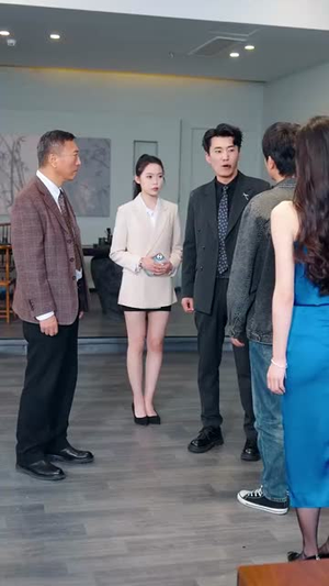 电线杆上的征婚广告，竟是美女上司丨90集短剧全集流畅播放