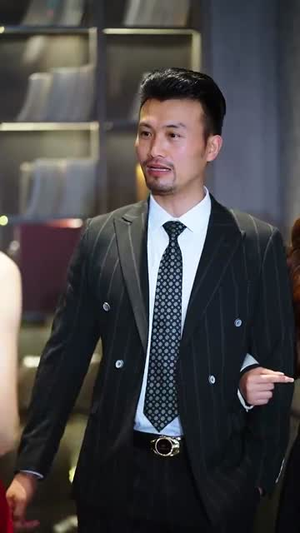 婚外迷局丨28集高清流畅短剧随心看