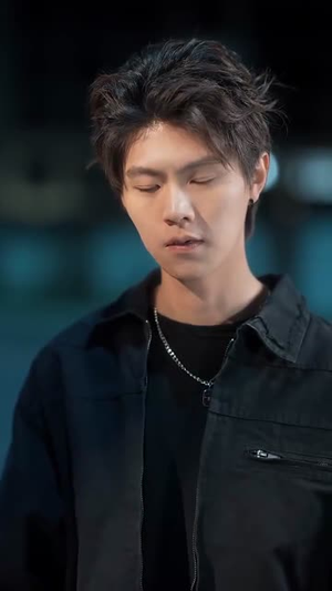 他的咬痕丨80集高清短剧一次看过瘾