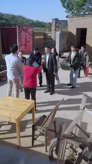 上岸先斩糟糠夫(70集) 上岸先斩糟糠夫(70集)短剧高分全集在线刷