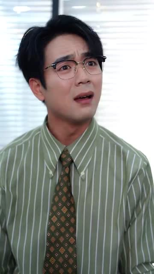 老妈爆身份替儿媳撑腰(70集) 老妈爆身份替儿媳撑腰(70集)短剧热映全集免费刷