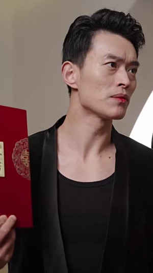 尘埃之下有金鳞(60集) 尘埃之下有金鳞(60集)短剧全剧终限免畅刷
