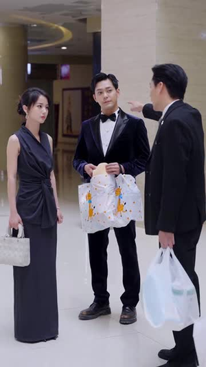 花期已尽陌路无归(73集) 花期已尽陌路无归(73集)短剧全剧终限免合集