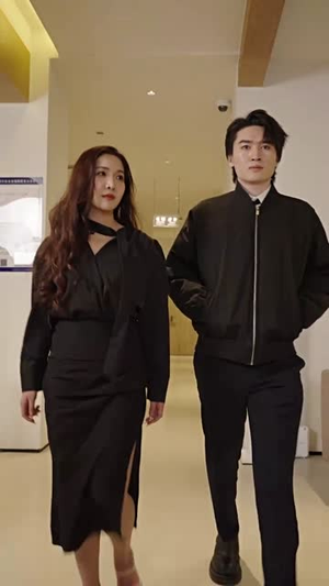 尘埃之下有金鳞(60集) 尘埃之下有金鳞(60集)短剧全集热力排行榜之一