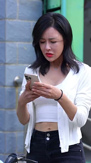 女特工智斗恶邻(43集) 女特工智斗恶邻(43集)短剧最终章免费合集