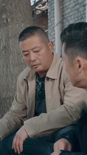破茧:逃出生天(54集) 破茧:逃出生天(54集)短剧全集投屏大屏看